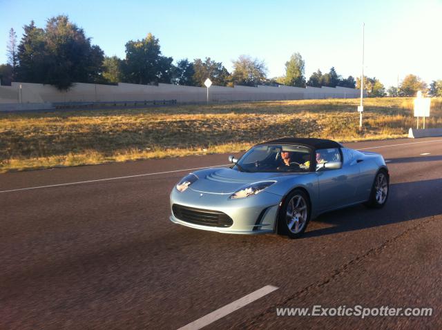 Tesla Roadster spotted in Aurora, Colorado