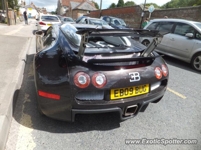 Bugatti Veyron spotted in Salisbury, United Kingdom