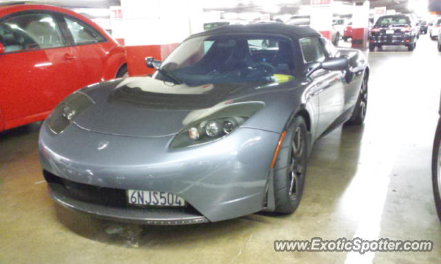 Tesla Roadster spotted in Los Angeles, California