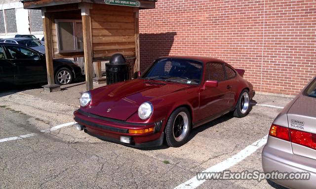 Porsche 911 spotted in Galena, Illinois
