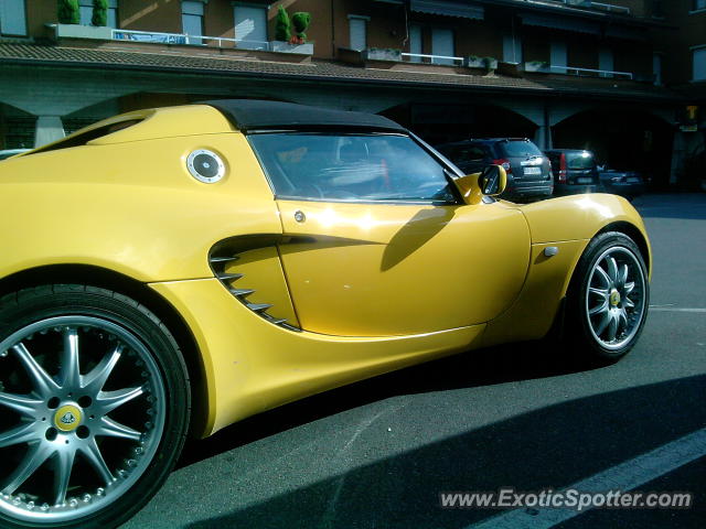 Lotus Exige spotted in Bergamo, Italy
