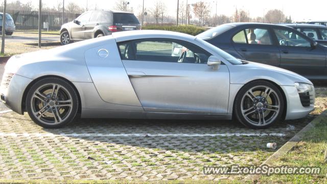 Audi R8 spotted in Bergamo, Italy