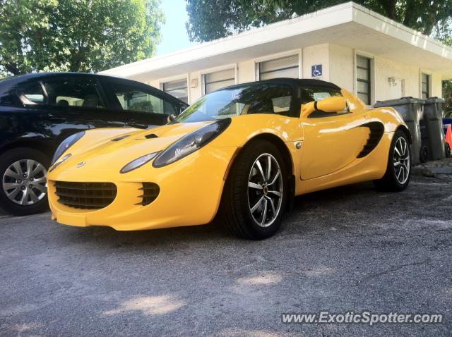 Lotus Elise spotted in Ft Lauderdale, Florida