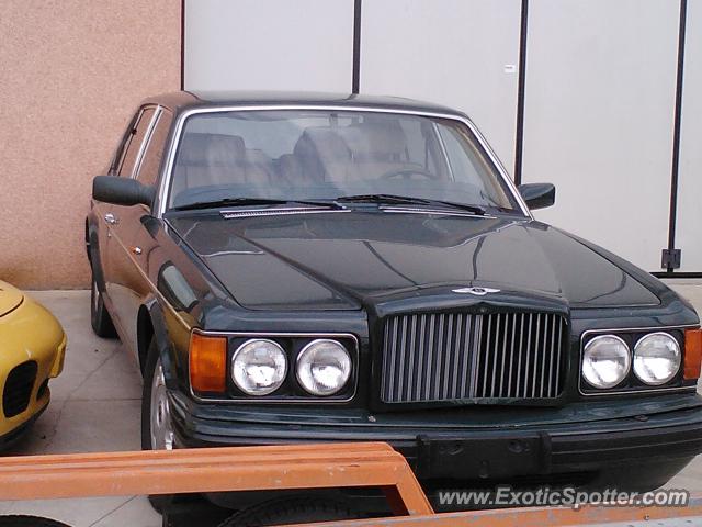 Bentley Arnage spotted in Bergamo, Italy