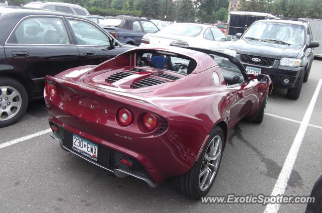 Lotus Elise spotted in Minneapolis, Minnesota