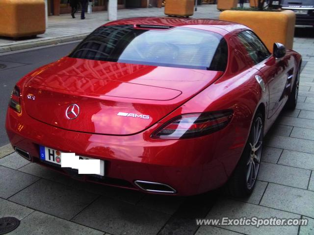 Mercedes SLS AMG spotted in Hannover, Germany