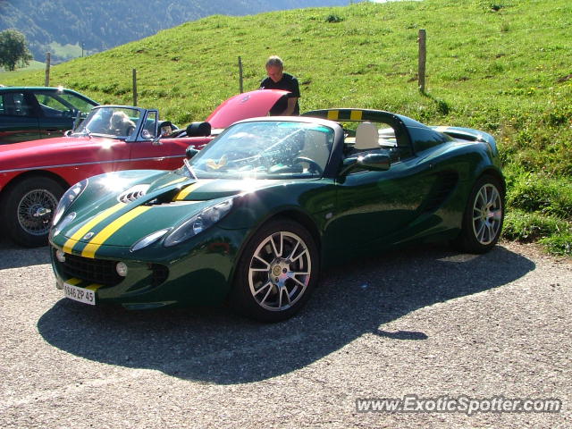 Lotus Elise spotted in Haute-Savoie, France