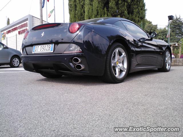 Ferrari California spotted in Bergamo, Italy