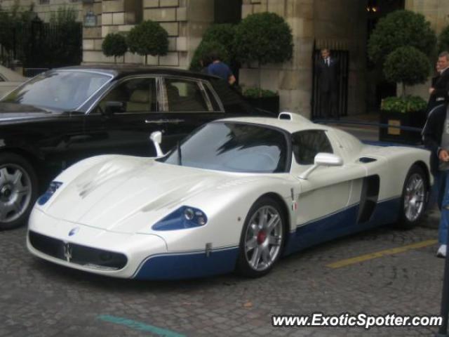 Maserati MC12 spotted in Paris, France