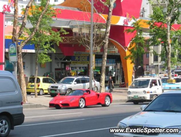 Ferrari Enzo spotted in Seoul, South Korea