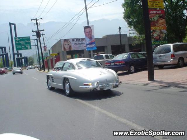 Mercedes 300SL spotted in Monterrey, Mexico