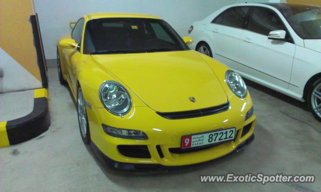 Porsche 911 GT3 spotted in Abu Dhabi, United Arab Emirates