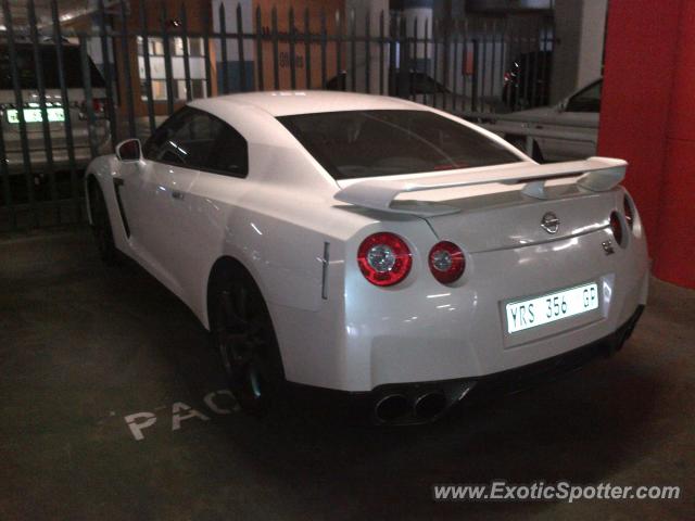 Nissan Skyline spotted in Johannesburg, South Africa