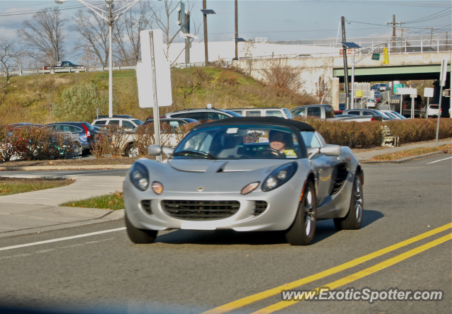 Lotus Elise spotted in Little Falls, New Jersey