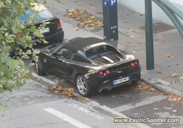 Lotus Elise spotted in Annecy, France