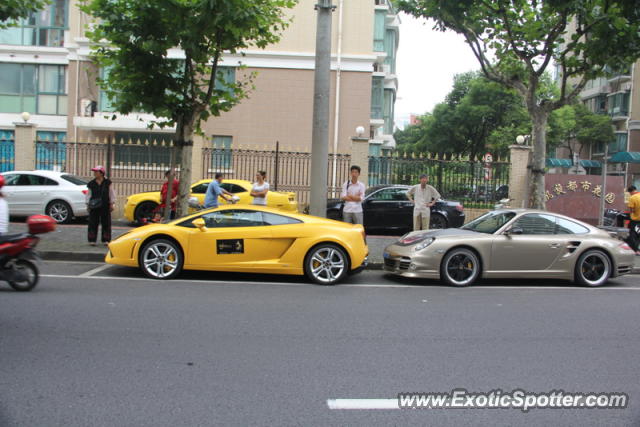 Lamborghini Gallardo spotted in Shanghai, China