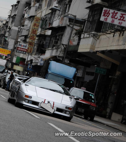 Lamborghini Diablo spotted in HONG KONG, China