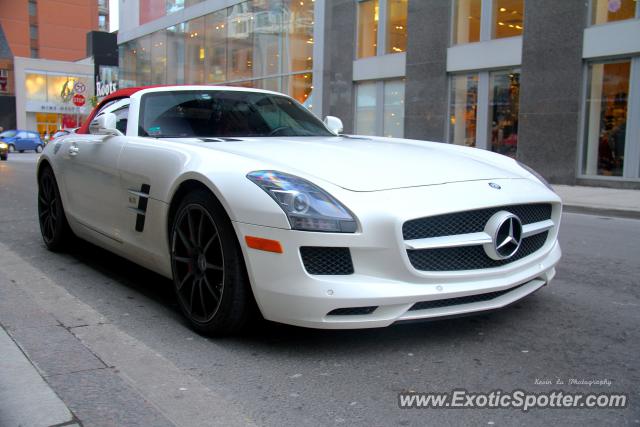 Mercedes SLS AMG spotted in Toronto, Canada