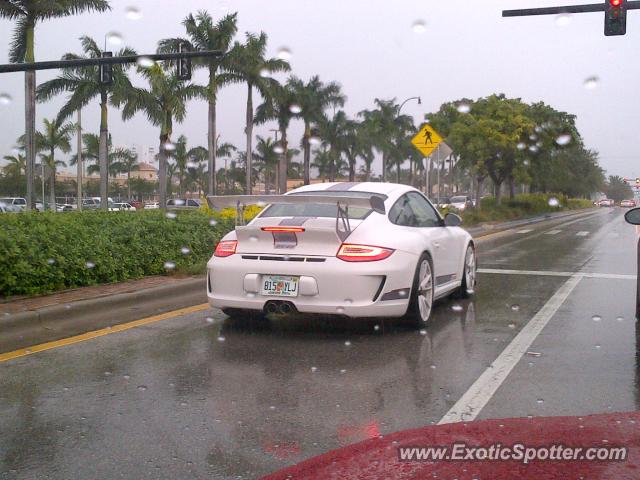 Porsche 911 GT3 spotted in Hallandale Beach, Florida