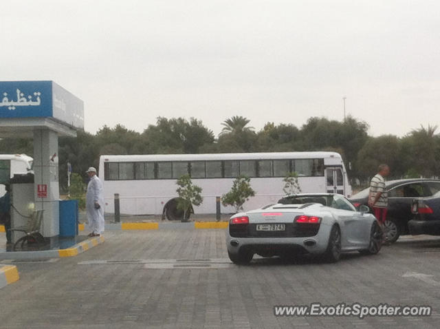 Audi R8 spotted in Abu Dhabi, United Arab Emirates