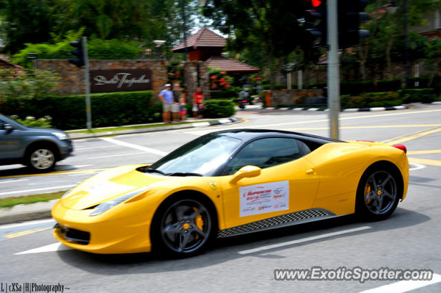 Ferrari 458 Italia spotted in Publika, Malaysia