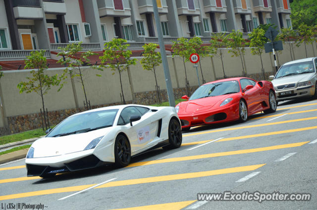 Lamborghini Gallardo spotted in Publika, Malaysia