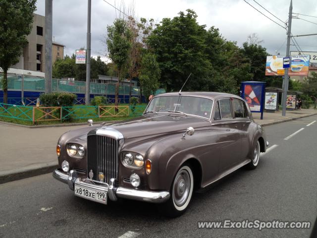 Bentley S Series spotted in Moscow, Russia