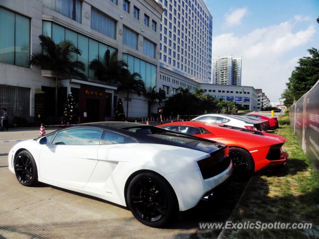 Lamborghini Aventador spotted in Nanning,Guangxi, China