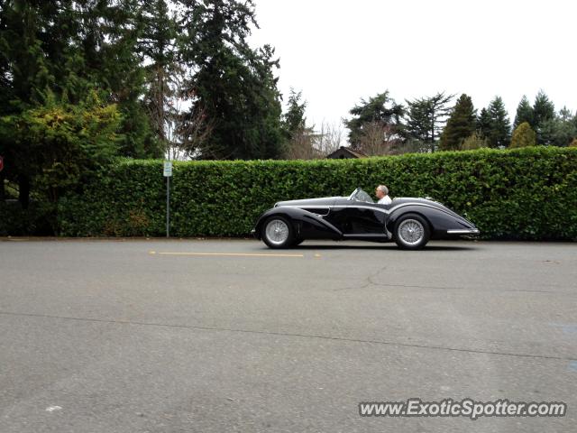 Alfa Romeo 8C spotted in Medina, Washington