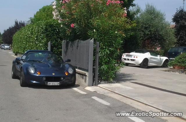 Lotus Exige spotted in Bergamo, Italy