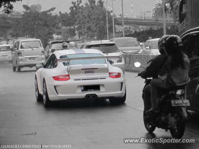 Porsche 911 GT3 spotted in Jakarta, Indonesia