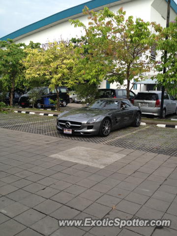Mercedes SLS AMG spotted in Bangkok, Thailand