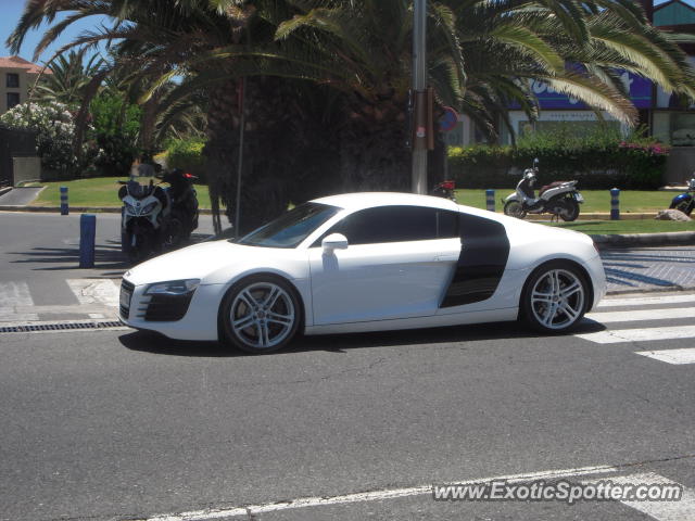 Audi R8 spotted in London, United Kingdom