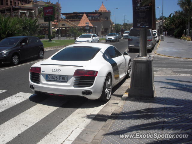 Audi R8 spotted in London, United Kingdom