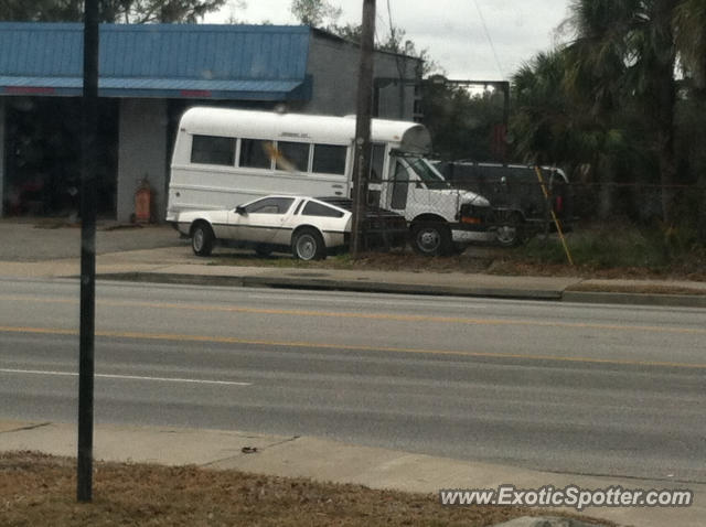 DeLorean DMC-12 spotted in Beaufort, South Carolina