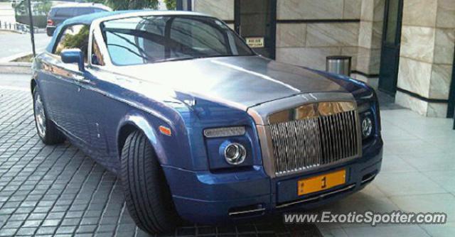 Rolls Royce Phantom spotted in Avondale, Zimbabwe