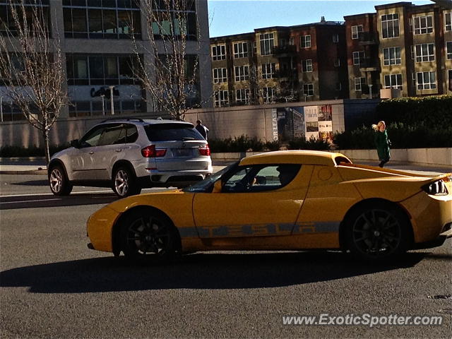 Tesla Roadster spotted in Bellevue, Washington