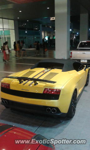 Lamborghini Gallardo spotted in Bangkok, Thailand