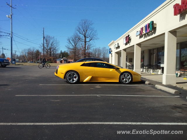Lamborghini Murcielago spotted in White House, Tennessee