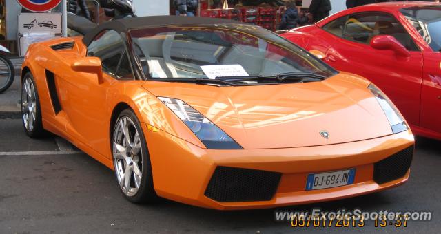 Lamborghini Gallardo spotted in Milano, Italy
