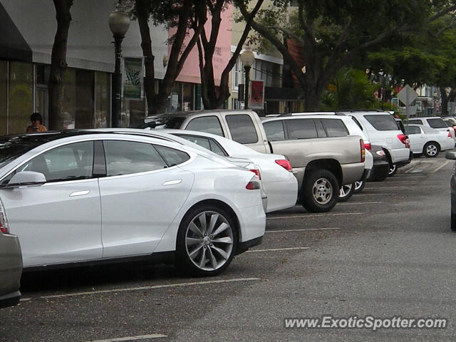 Tesla Model S spotted in Sarasota, Florida