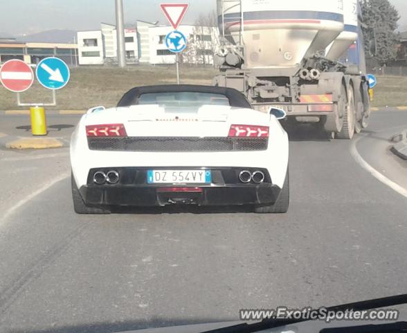 Lamborghini Gallardo spotted in Bergamo, Italy