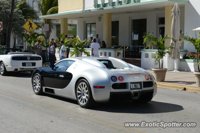 Bugatti Veyron spotted in South Beach, Florida