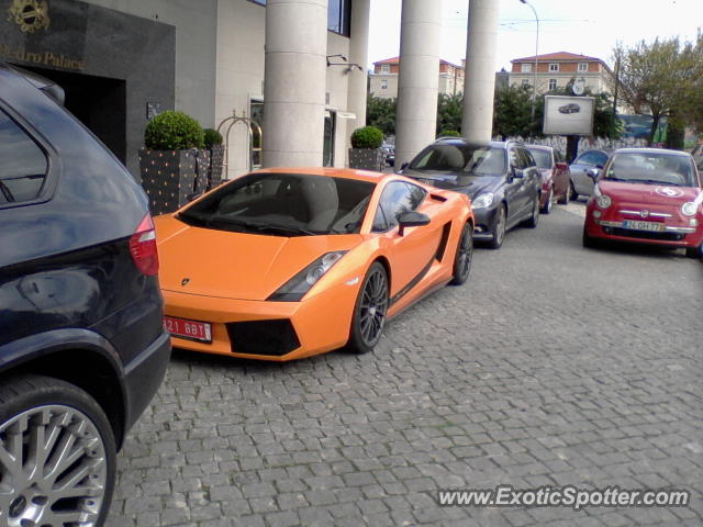 Lamborghini Gallardo spotted in Lisbon, Portugal