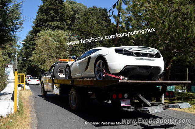 Mclaren MP4-12C spotted in Mexico City, Mexico