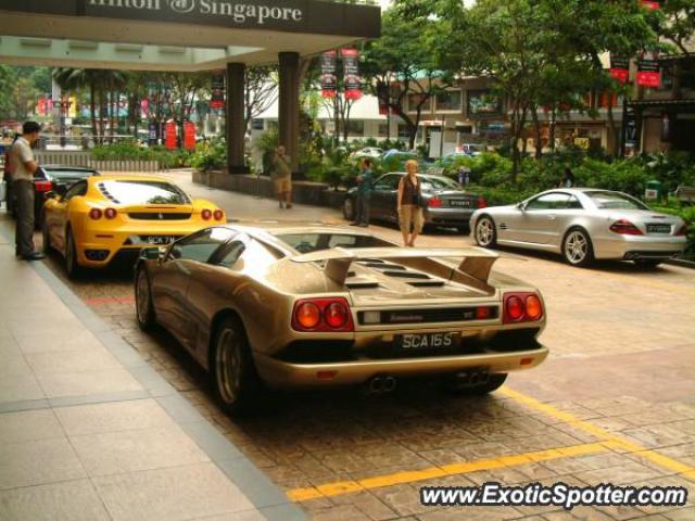 Lamborghini Diablo spotted in Singapore, Singapore