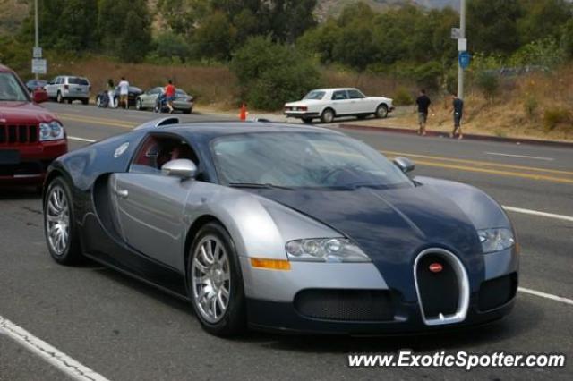 Bugatti Veyron spotted in Malibu, California