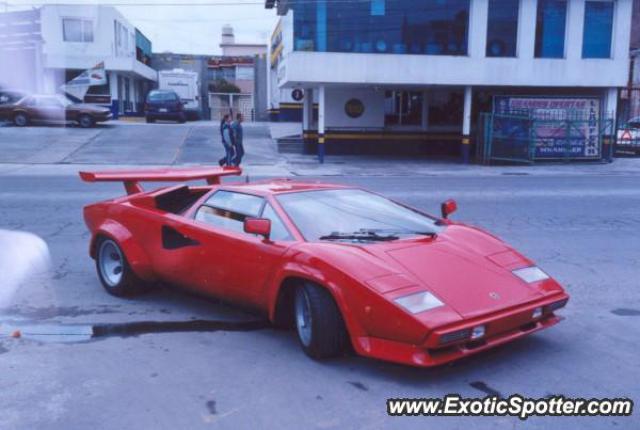 Lamborghini Countach spotted in Toluca, Mexico
