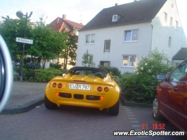 Lotus Elise spotted in Langenfeld, Germany
