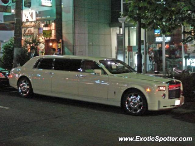 Rolls Royce Phantom spotted in Tokyo, Japan